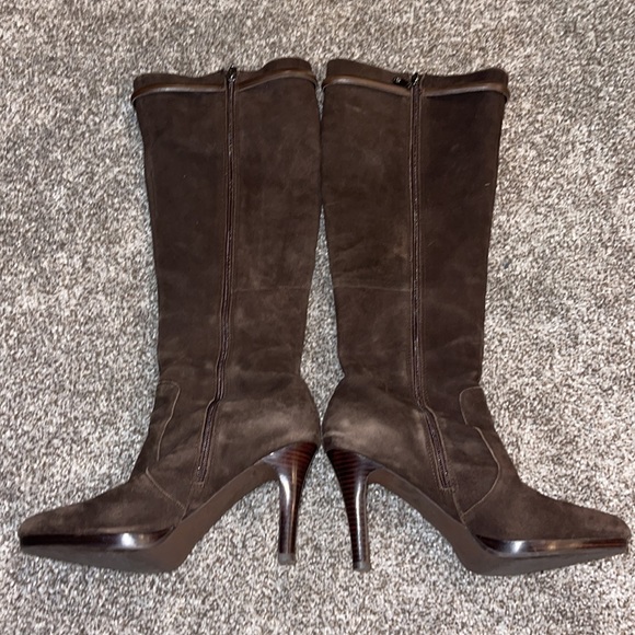 Tahari Boots - Picture 2 of 4